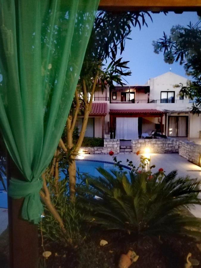 Villa Stella D'Oro เยโอริยิอูโปลิส ภายนอก รูปภาพ